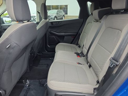 Certified 2022 Ford Escape SE w/ SE Sport Appearance Package FWD image 9