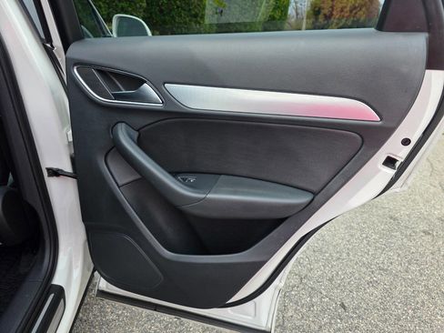 Used 2018 Audi Q3 2.0T Premium w/ Convenience Package image 29