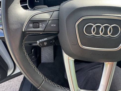 Used 2024 Audi Q8 Premium Plus image 24