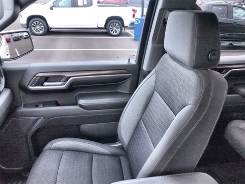 Used 2022 Chevrolet Silverado 1500 LT image 22