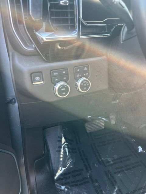Used 2024 GMC Sierra 1500 SLT w/ X31 Off-Road Package AWD/4WD image 15