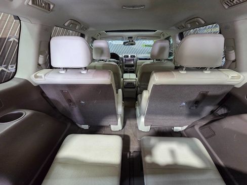 Used 2017 Lexus GX 460 image 32