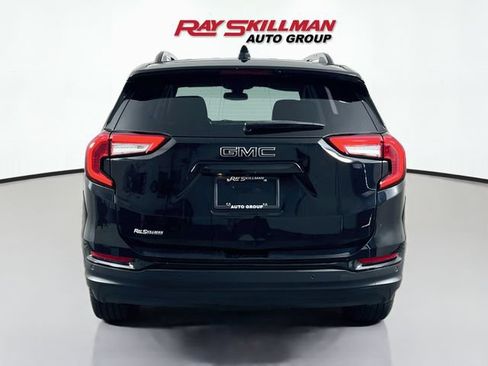 Used 2022 GMC Terrain SLE w/ Driver Convenience Package FWD image 6
