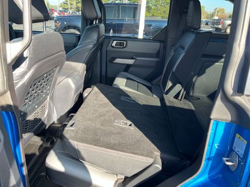 Used 2023 Ford Bronco Black Diamond image 40