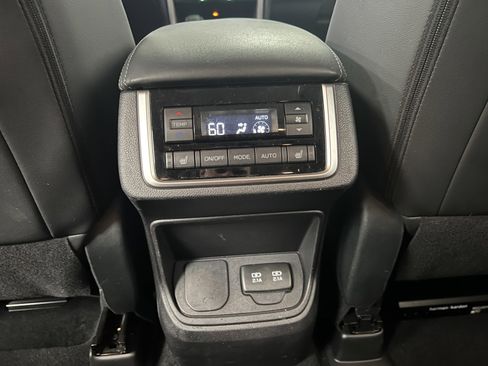 Used 2019 Subaru Ascent Limited image 13