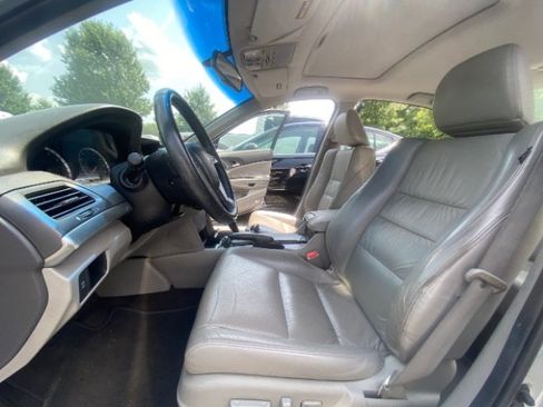 Used 2010 Honda Accord EX-L image 16