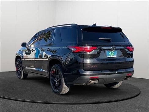 Certified 2023 Chevrolet Traverse Premier w/ Redline Edition FWD image 3