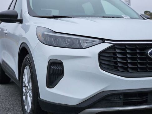 Used 2023 Ford Escape Active w/ Cold Weather Package image 9