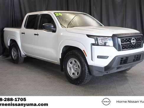 Used 2024 Nissan Frontier S image 1