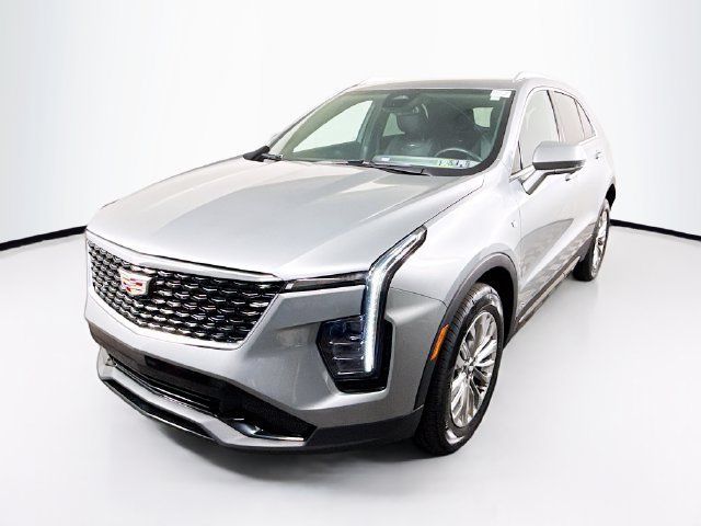 Used 2025 Cadillac XT4 Premium Luxury AWD/4WD image 3