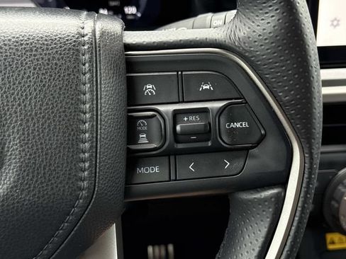 Used 2025 Toyota 4Runner TRD Sport Premium AWD/4WD image 23