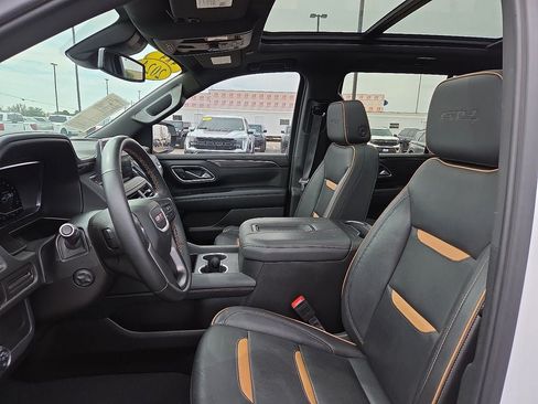 Used 2024 GMC Yukon AT4 AWD/4WD image 23