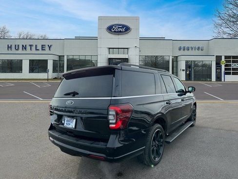 Used 2023 Ford Expedition Max Limited image 4