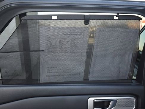 Used 2024 Ford Explorer Limited image 37