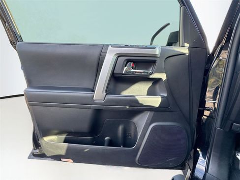 Used 2024 Toyota 4Runner SR5 Premium image 18