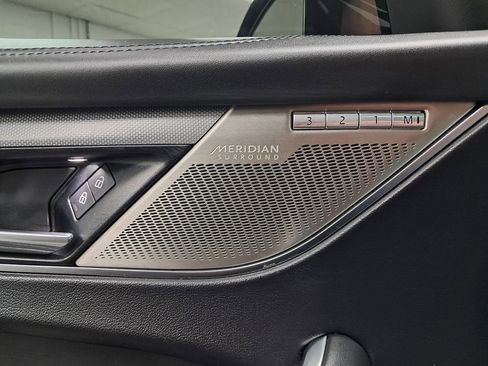 Used 2021 Jaguar F-PACE SVR image 14