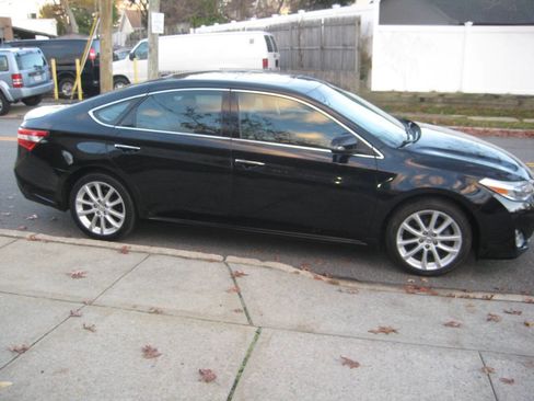 Used 2013 Toyota Avalon XLE Touring image 4