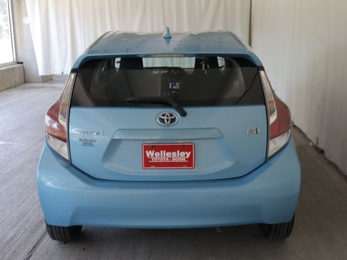 Used 2015 Toyota Prius C One FWD image 23