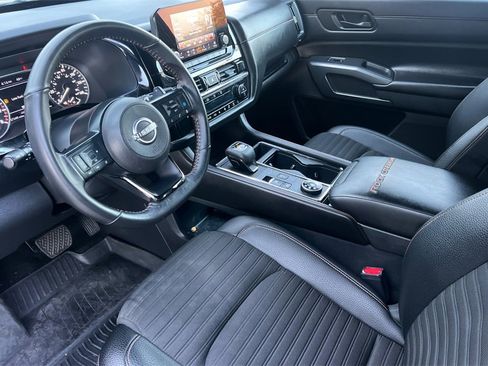 Used 2024 Nissan Pathfinder Rock Creek image 12