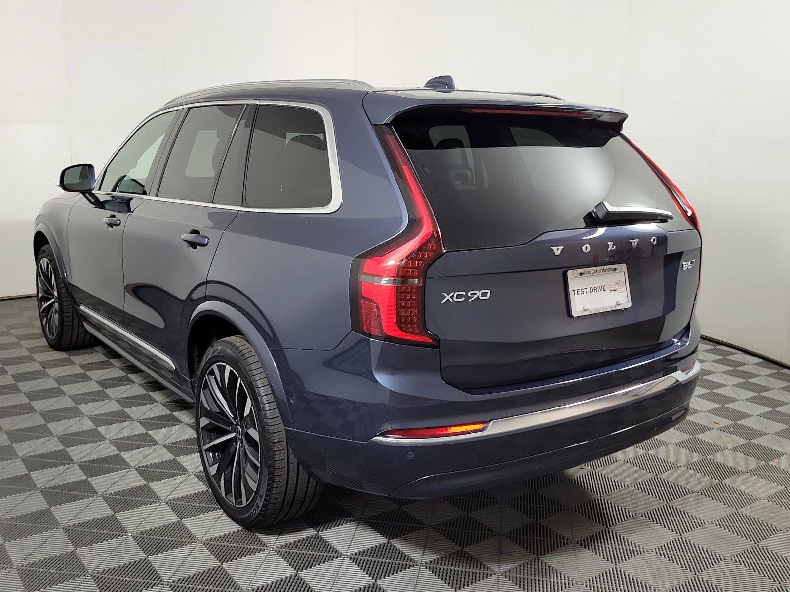 Certified 2026 Volvo XC90 B6 Plus AWD/4WD image 4