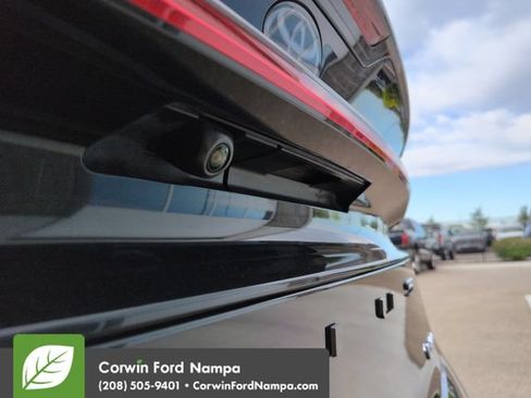 Used 2024 Toyota Prius XLE AWD/4WD image 30