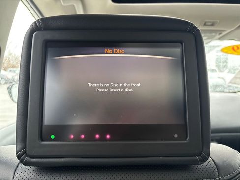 Used 2019 Nissan Pathfinder Platinum image 26