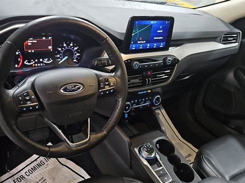 Used 2020 Ford Escape SEL image 10