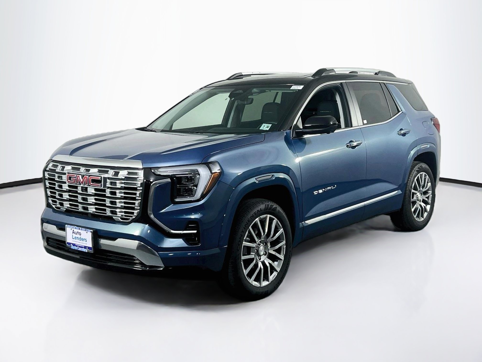 Used 2026 GMC Terrain Denali AWD/4WD image 1