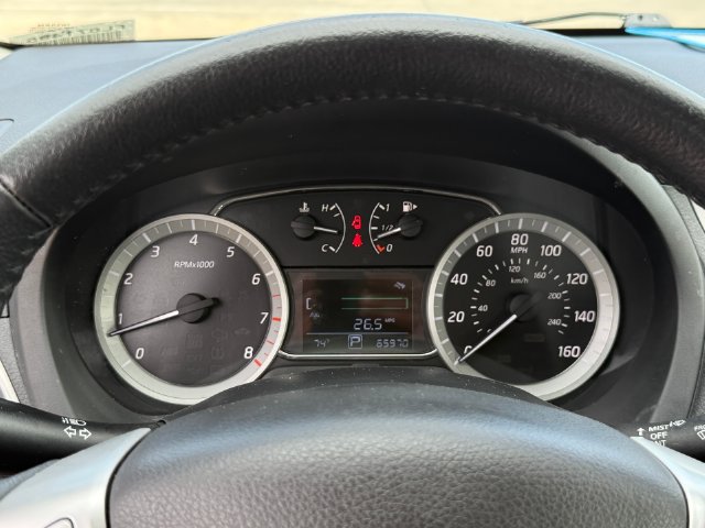 Used 2015 Nissan Sentra SV FWD image 17