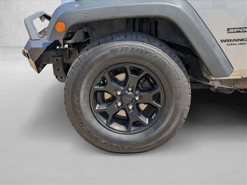 Used 2016 Jeep Wrangler Unlimited Sport w/ Connectivity Group image 22