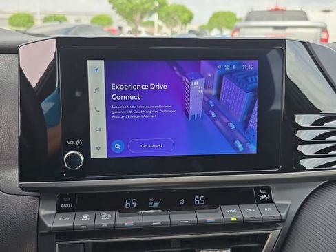 Used 2026 Toyota Camry SE w/ Convenience Package image 21