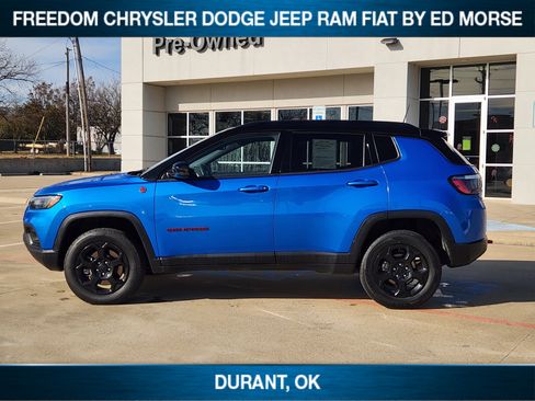 Used 2023 Jeep Compass Trailhawk image 3