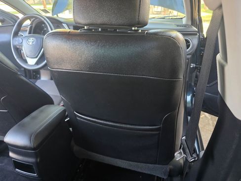 Used 2018 Toyota Corolla SE w/ Body Protection Package FWD image 31