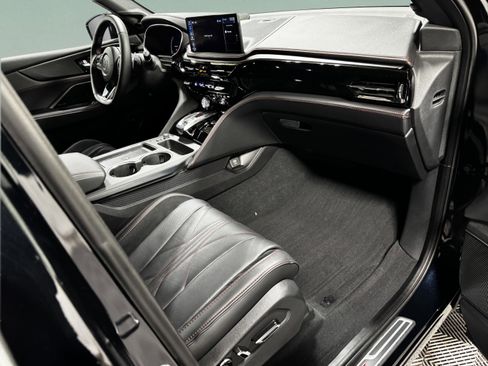 Used 2025 Acura MDX Type S image 12