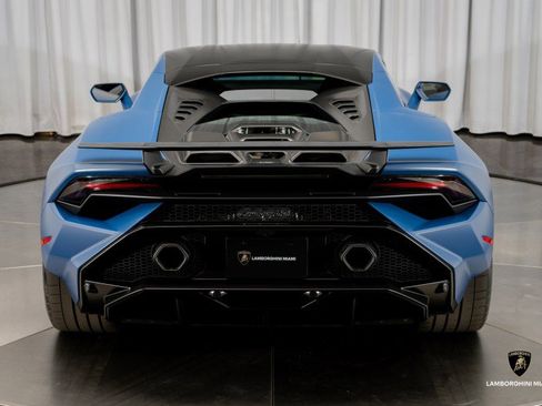 Used 2023 Lamborghini Huracan Tecnica image 17