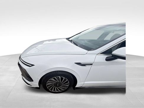 Used 2024 Hyundai Sonata Limited FWD image 10