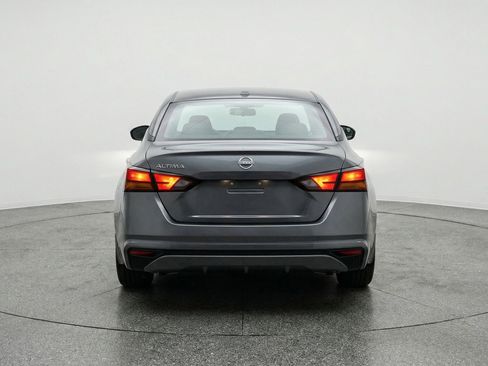 Used 2025 Nissan Altima 2.5 SV image 7