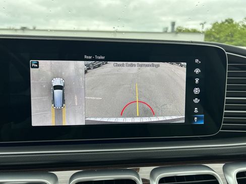 Used 2022 Mercedes-Benz GLS 450 4MATIC image 29