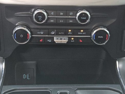 Used 2022 Ford F150 XLT w/ Equipment Group 302A High AWD/4WD image 9