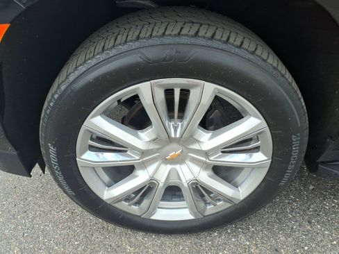 Used 2023 Chevrolet Tahoe High Country AWD/4WD image 11