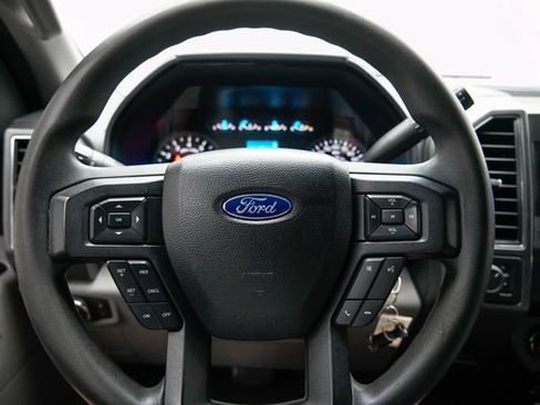 Used 2017 Ford F150 XLT AWD/4WD image 7