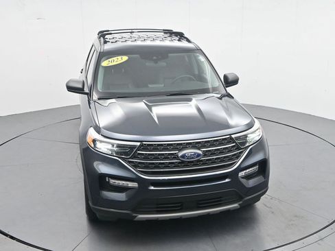 Used 2023 Ford Explorer XLT w/ Equipment Group 202A AWD/4WD image 27