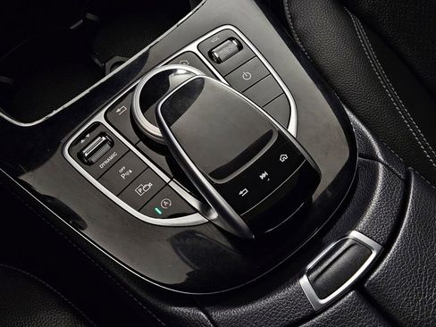 Used 2017 Mercedes-Benz E 300 E 300 image 15