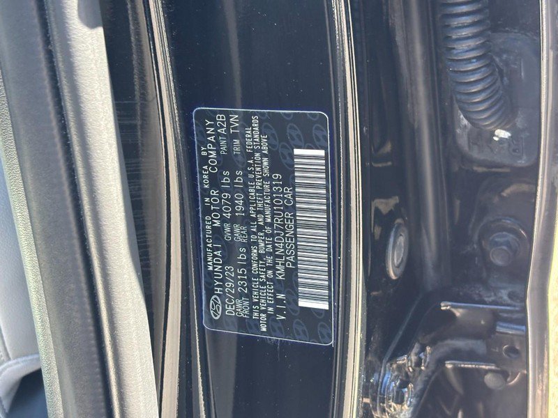 Used 2024 Hyundai Elantra Limited FWD image 26