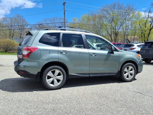 Used 2014 Subaru Forester 2.5i Touring AWD/4WD image 4