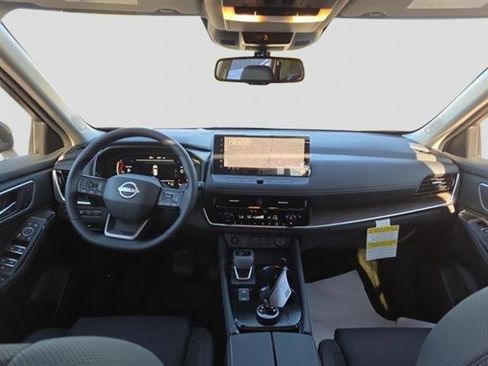 New 2026 Nissan Rogue Platinum w/ Platinum Premium Package image 24