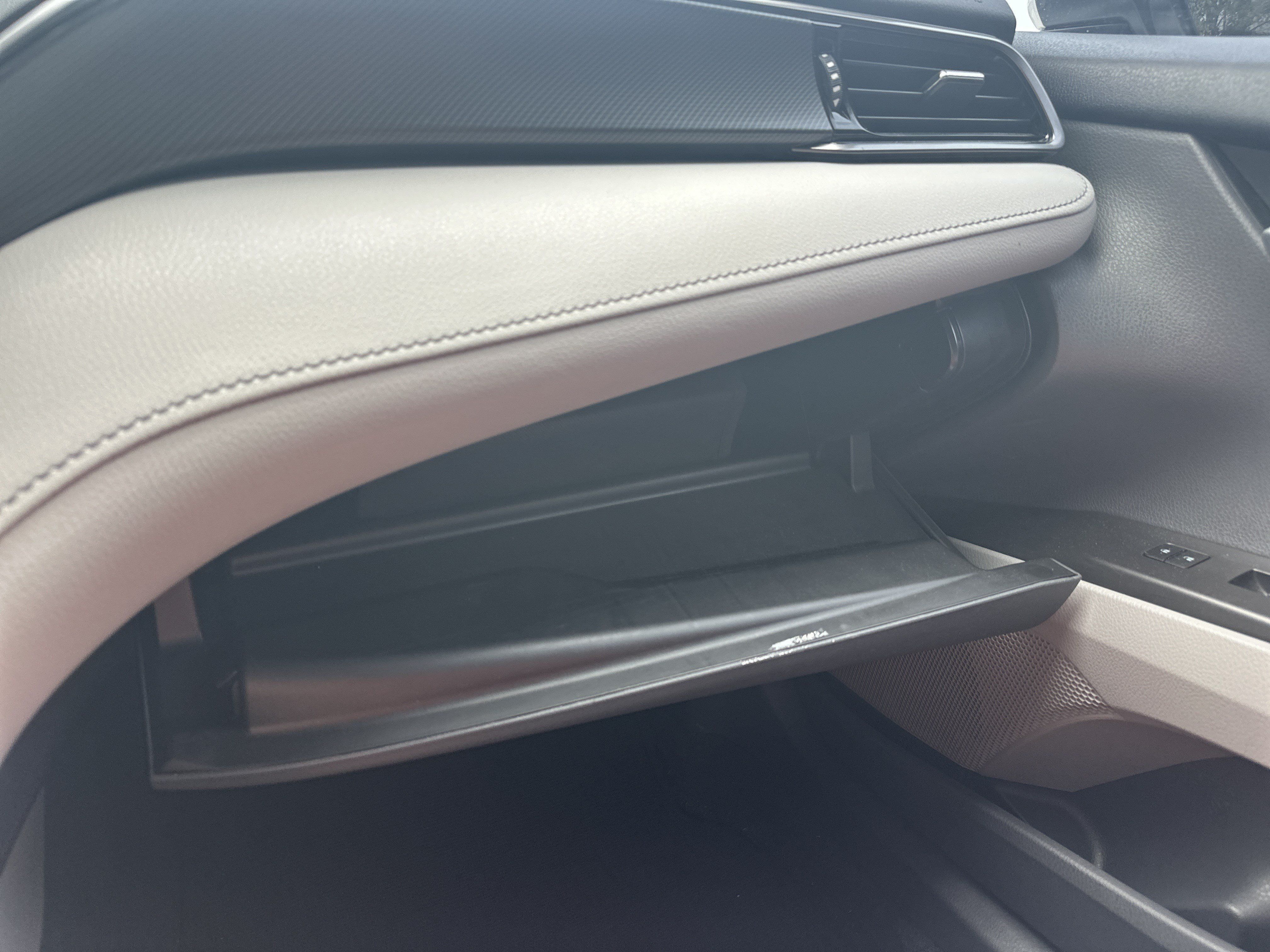 Used 2023 Toyota Camry SE w/ Convenience Package FWD image 27