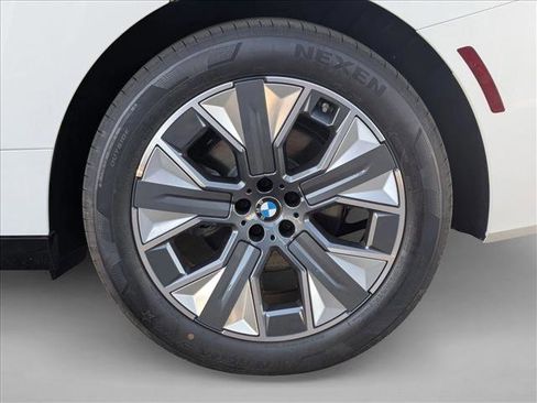 New 2026 BMW iX xDrive60 w/ Premium Package image 10