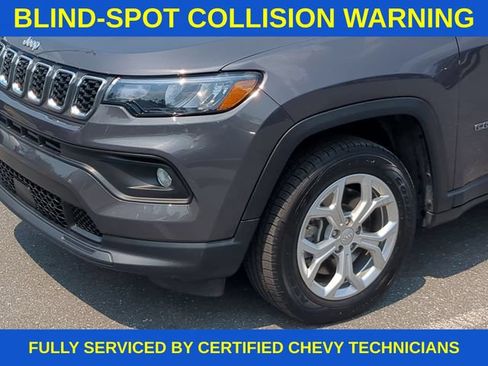 Used 2024 Jeep Compass Latitude AWD/4WD image 13
