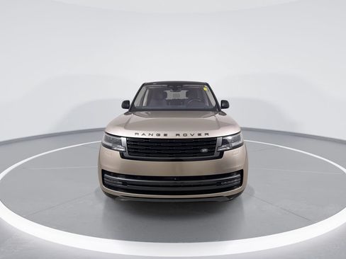 Used 2023 Land Rover Range Rover SE AWD/4WD image 3
